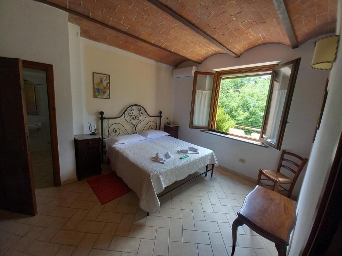 Podere S.Giulia - Casale S.Giulia Riotorto Buitenkant foto